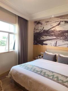 ST. MORITZ BUSINESS HOTEL - 2