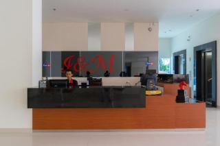 I&M Hotel Billiard - Surabaia - 5
