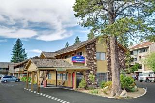 Howard Johnson by Wyndham South Lake Tahoe - South Lake Tahoe - 0