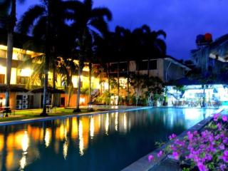 Augusta Pelabuhan Ratu Hotel - Sukabumi - 8