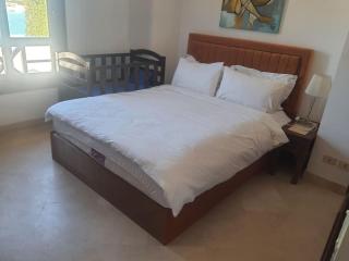 Villa, with heated Pool and Lagoon - 4