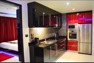Absolute bangla suites 65 sqm corner room with Jacuzzi - Patong - 8