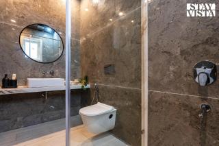 StayVista at La Sierra with Pawna Lake View, WiFi - 1