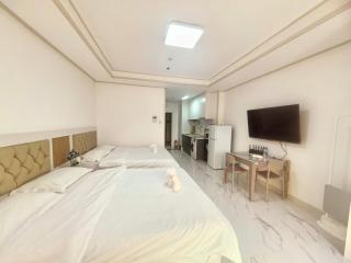 OYUSTAY Clark Terrace condo Staycation with 2 beds near airport HANN CASINO - Fort Stotsenburg - 5