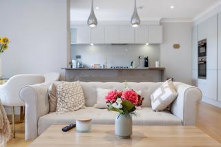The Concord Modern 2 Bedroom Apartment - Brentford - 9