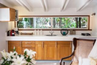 Romantic Bungalow near Beach with Shared Pool - 7