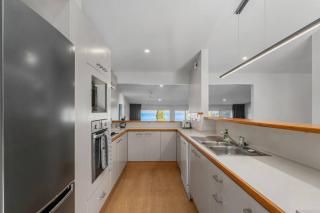 Urban Oasis - Central with Lakeview - Queenstown - 9