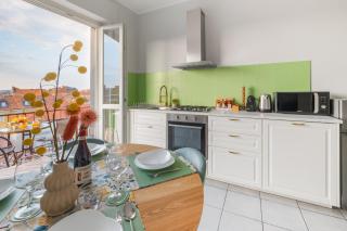 Panoramic Alba View, 2 Bedrooms with King Beds, Free Parking - La Dolce Vista - Alba - 5