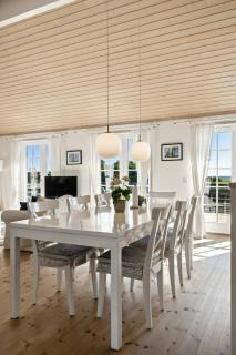 Bright Summer House With Sea View In Vejlbyfed - Middelfart - 4