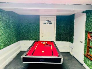 King Beds -Pet Friendly Fully Fenced Yard - Kenmore - 8