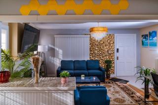 King Beds -Pet Friendly Fully Fenced Yard - Kenmore - 7