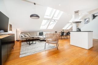 Luxurious 3bed very spacious apt in the best area - Prague - 1