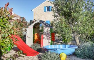 Awesome Home In Pasman - 3