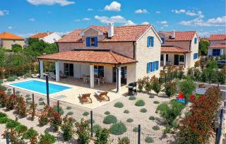 Awesome Home In Pasman - 1