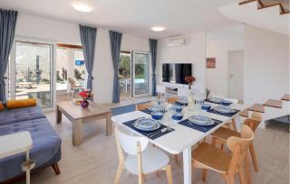 Awesome Home In Pasman - 8