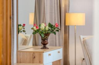 Katharina Gate Apartment by Kronstay - 7