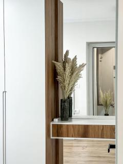Komuna Parisit New Apartment - Tirana - 9