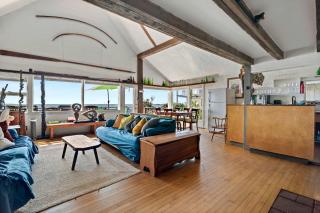 Beachfront on Commercial St Dog Friendly - Provincetown - 5