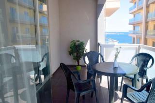 Spacious Apartment with Side Sea View - St Paul's Bay - 8