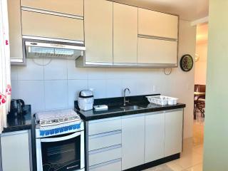 534 - Lindo Apartamento 2 dormitórios na praia de Bombas - Bombinhas - 2