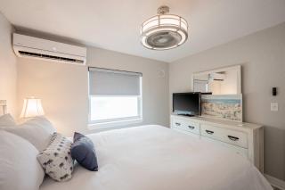 Blue Wave Suite 8 - 5