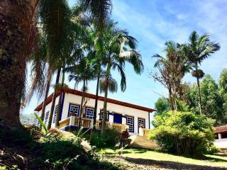 Linda Fazenda Centenária - Conforto e charme - 0