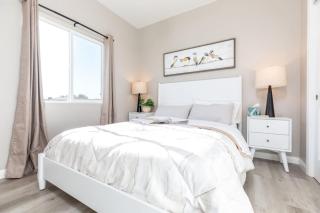 Comfy and Stylish 4 Bathrooms - 2