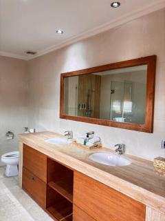 4 Bedroom Tropical Luxury Villa - Seminyak - 2