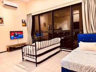 The Best Luxury suites Asia Spacious 3BR Sea View - Jelutong - 3