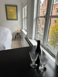 B&B oude centrum Den Haag - Haia - 1