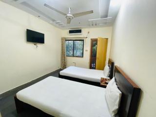 Royal Lodge Guesthouse - 2