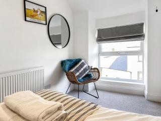 Beautifully Presented 5 BR House with Hot Tub - Pwllheli - 1