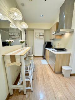 Aesthetic Beach View Unit in Azure Parañaque - Manila - 7