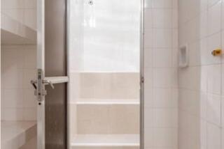 Hostel Demuner House - 2