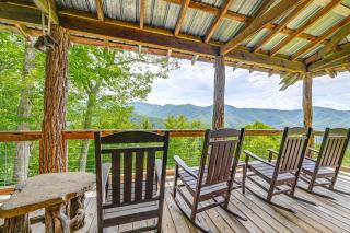 Bryson City Cabin: Hot Tub + Mtn View! - 9