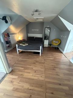 1 bedroom house, Seven Sisters, Tottenham - Londra - 0