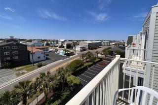 High Tide Hideaway by Sea Scape Properties - Carolina Beach - 5