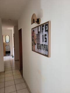 Chambre agréable dans une maison avec un grand lit - Nimes - 6