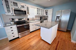 Lands End Retreat by Sea Scape Properties - Carolina Beach - 1
