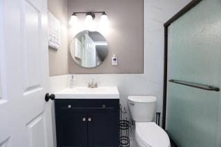 Stylish and Spacious An Oasis for Your Getaway! - Dumbarton - 3