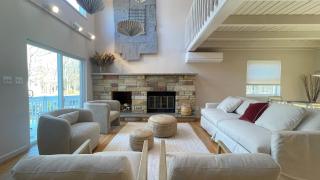 Poconos Modern Chalet I Hot Tub I Home Theater I Fenced Yard I Pet Friendly - 2