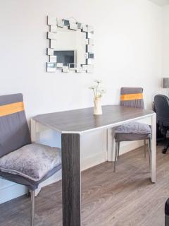 The heart of Huddersfield hideaway - 8