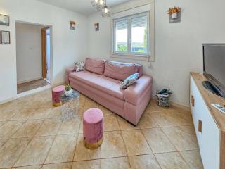 Holiday Home Nancy by Interhome - Vinišće - 2