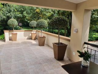 10 2nd Avenue Houghton Estate by Dream Resorts - Joanesburgo - 1