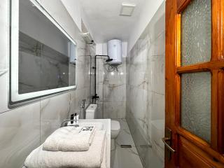 Home Select Tirana - 3