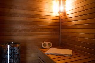 Chambre, sauna, piscine à la campagne - Léguillac de Cercles - 9