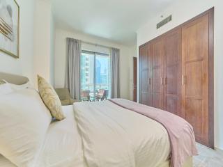 Golden homes burj Residences Tower 05 1BR CITY VIEW Near Dubai mall & burj khalifa - Dubai - 3
