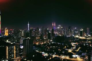 KLCC view 1BR service suite with Balcony Trion KL - Kuala Lumpur - 2