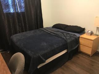 Ranny's Private Rooms - Calgary - 9