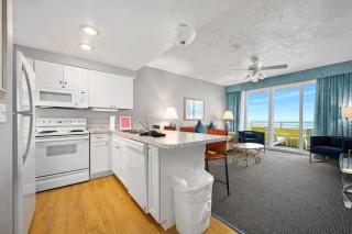 Luxury 6th Floor 1 BR Condo Direct Oceanfront Wyndham Ocean Walk Resort Daytona Beach | 610 - Daytona Beach - 5